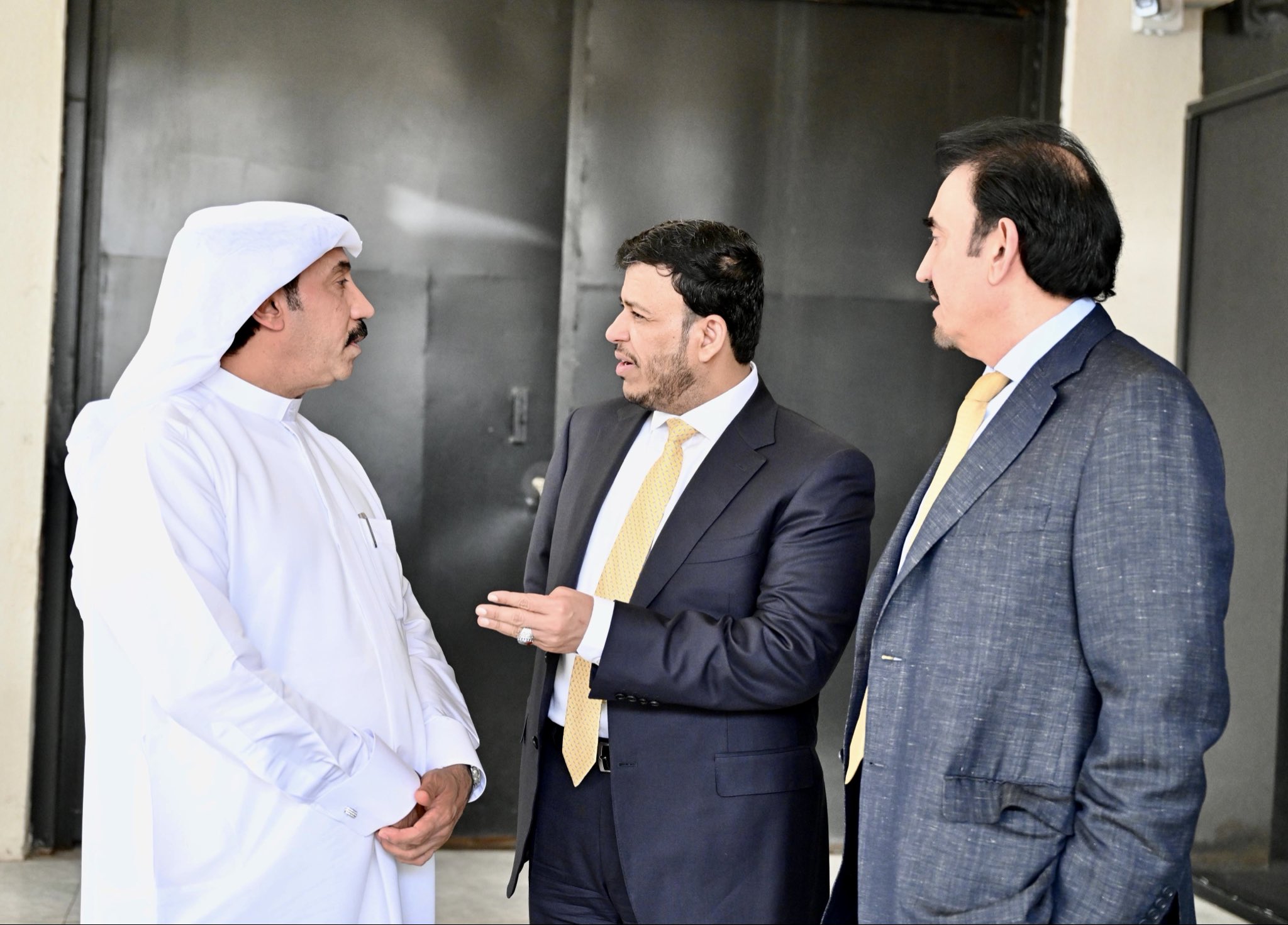 هاني البيض: “عبدالله العليمي” رجل دولة منفتح يحمل رؤية داعمة للتقارب الوطني