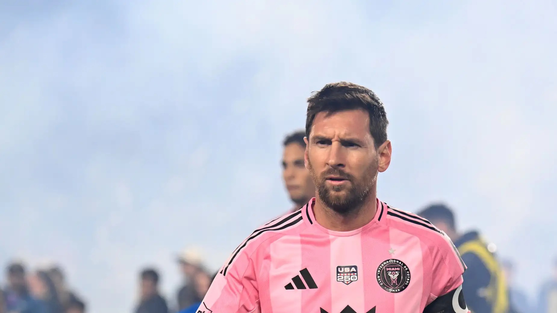 ميسي يرفض العودة لبرشلونة