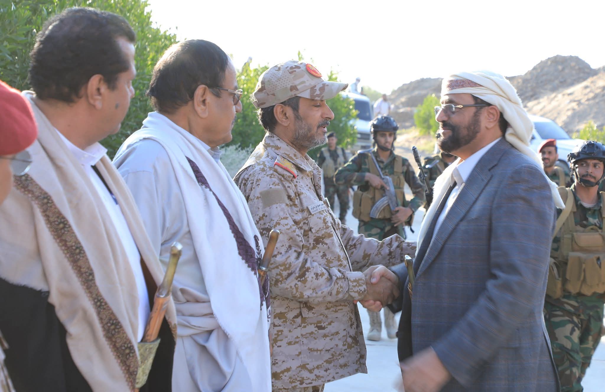 العرادة يعود إلى مأرب بعد أشهر من مغادرتها
