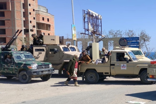 قصر معاشيق تحت حماية جديدة .. قوات “درع الوطن” تفرض سيطرتها على مداخل مدينة عدن 