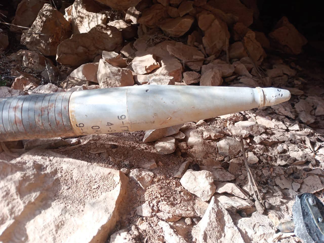 العثور على مخلفات متفجرة شديدة الخطورة في أحد أودية هضبة حضرموت والتعامل معها بنجاح