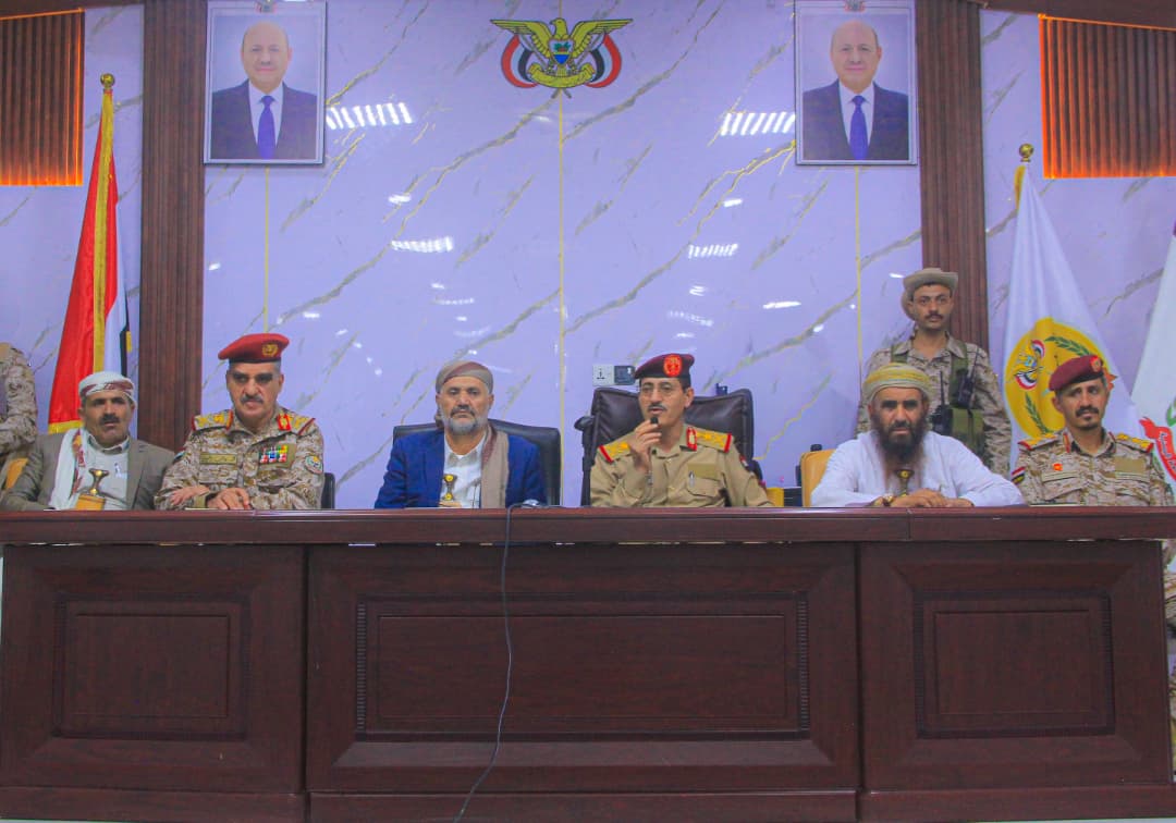 الفريق العقيلي يلتقي قيادات المقاومة الشعبية ويشدد على توحيد الجهود لإستعادة الدولة