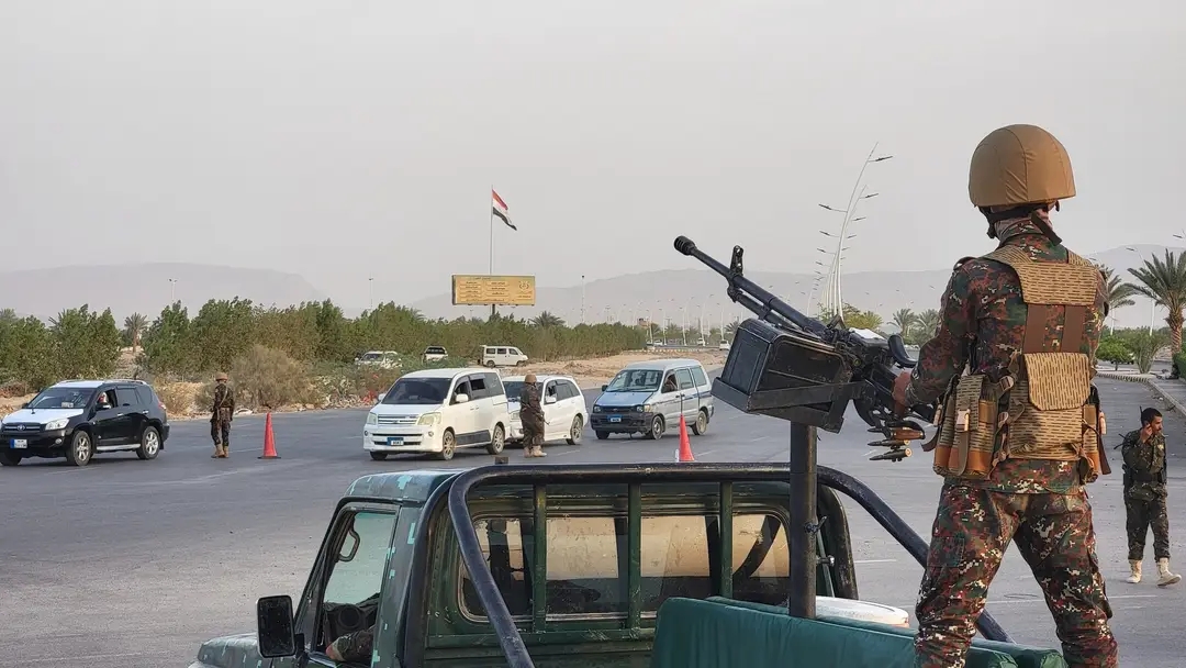 الداخلية تعلن ضبط 37 متهماً في 31 قضية جنائية وإصابة 7 أشخاص في 6 حوادث مرورية