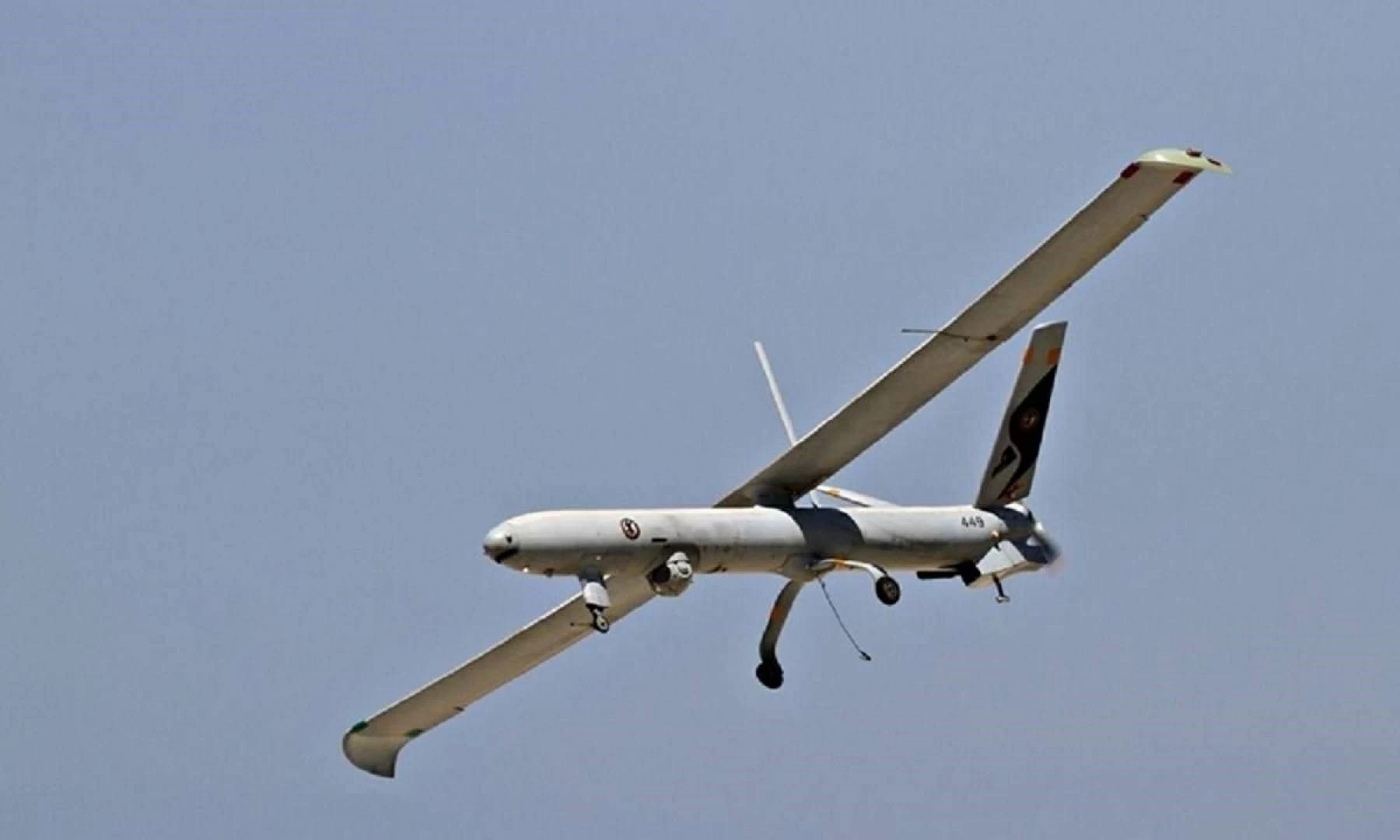 إيران تواصل اعتداءاتها الآثمة... ودول الخليج تتصدّى لموجة صواريخ ومسيّرات