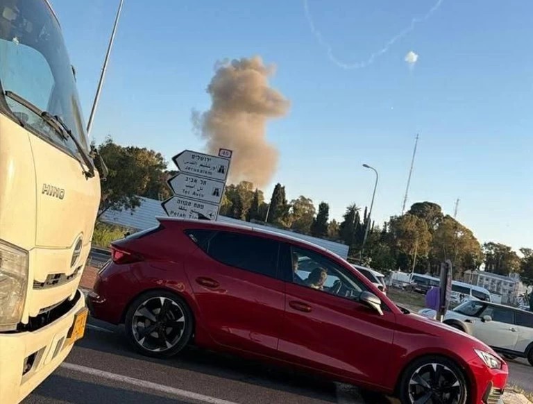 الجيش الإيراني يعلن استهداف قيادة عسكرية إسرائيلية ببئر السبع