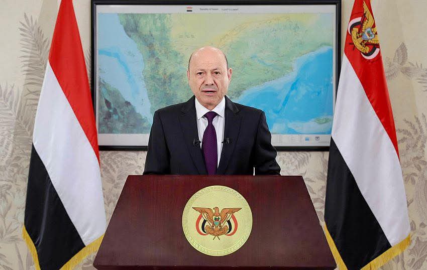 في خطاب بمناسبة عيد الأضحى.. الرئيس اليمني: استعادة الدولة وإنهاء الانقلاب معركتنا المركزية
