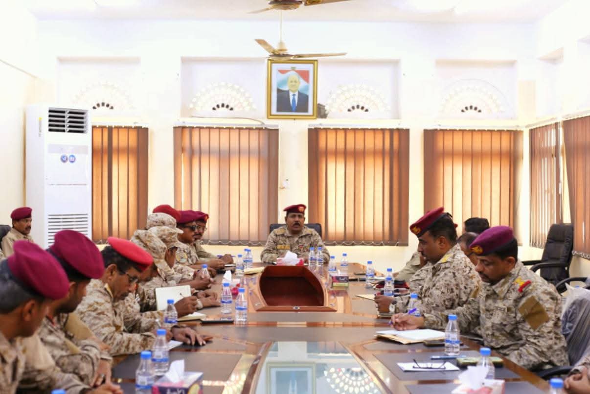 قائد المنطقة الثانية: كل من تورط بالإضرار بالمؤسسة العسكرية سينال جزاءه ترسيخًا لهيبة الدولة