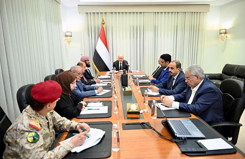 مجلس الدفاع الوطني يقر استمرار انعقاده الدائم ويتخذ قرارات لرفع الجاهزية وردع اعتداءات المليشيات الحوثية
