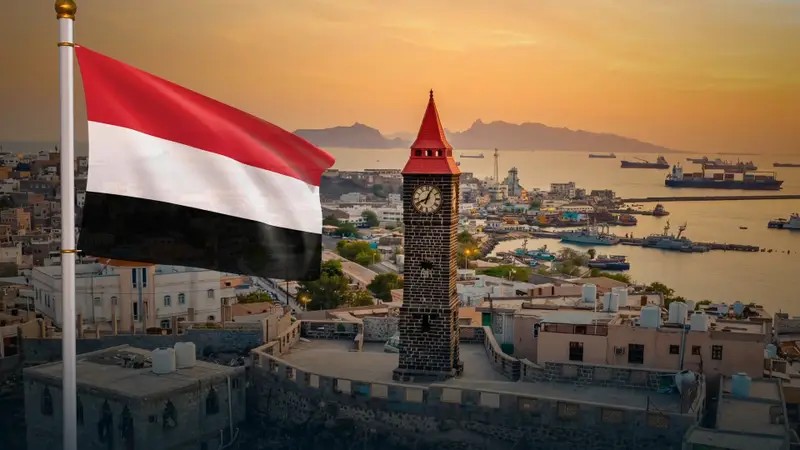 الحكومة اليمنية ترفض وتدين جرّ اليمن وشعبه إلى حروب إيران العبثية عبر مليشياتها