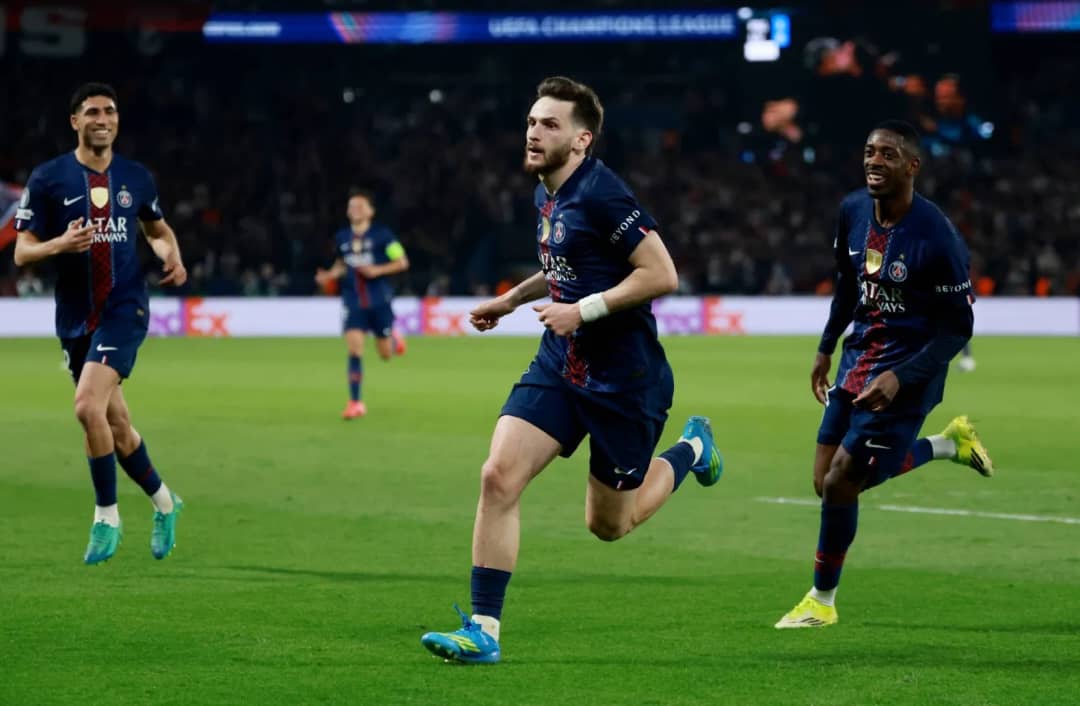 سان جيرمان يقترب من نصف نهائي دوري الأبطال بثنائية في ليفربول