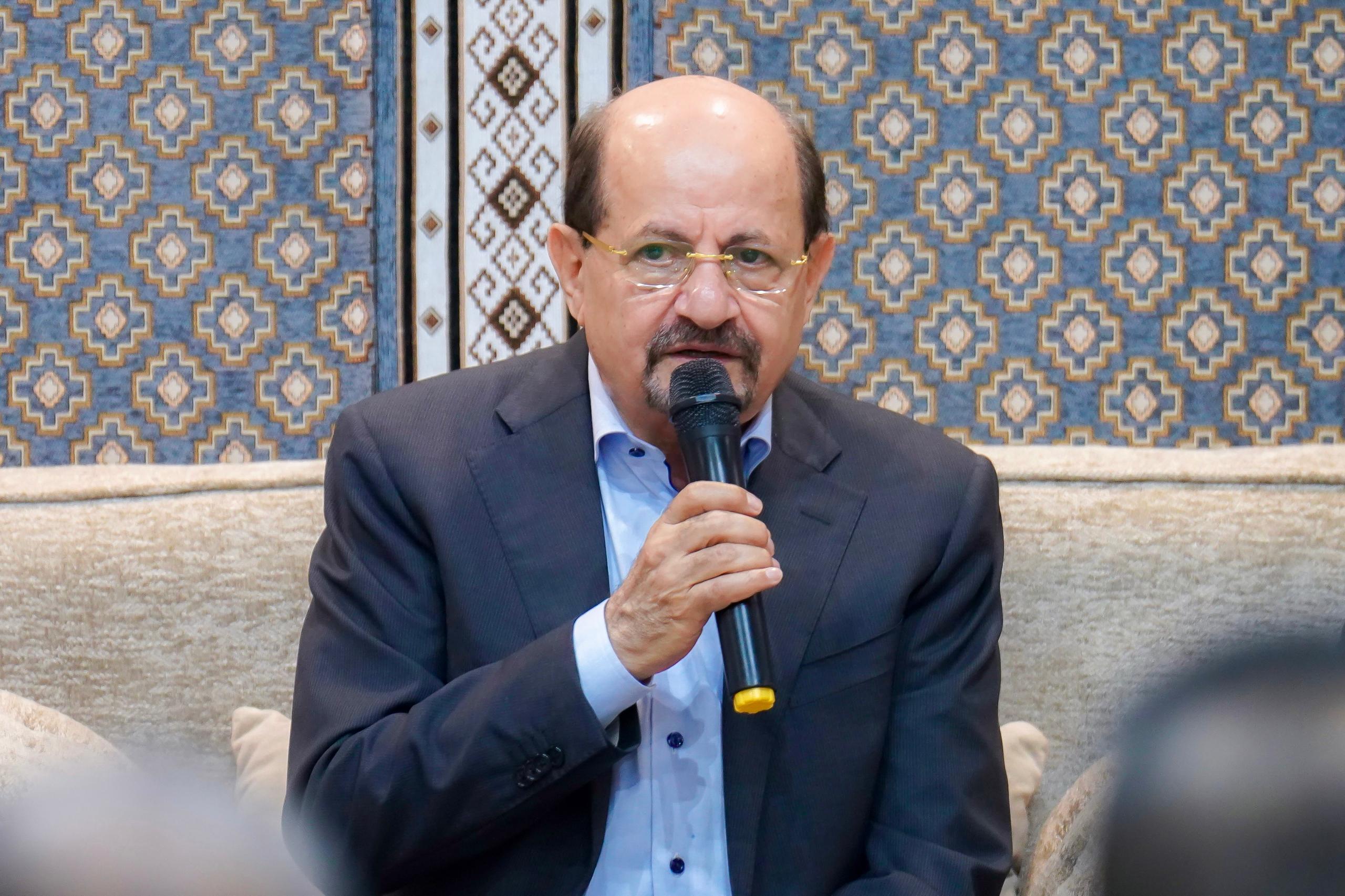 الزنداني: الاهتمام بمحافظة أبين أولوية حكومية بما يليق بتاريخها وتضحيات أبنائها