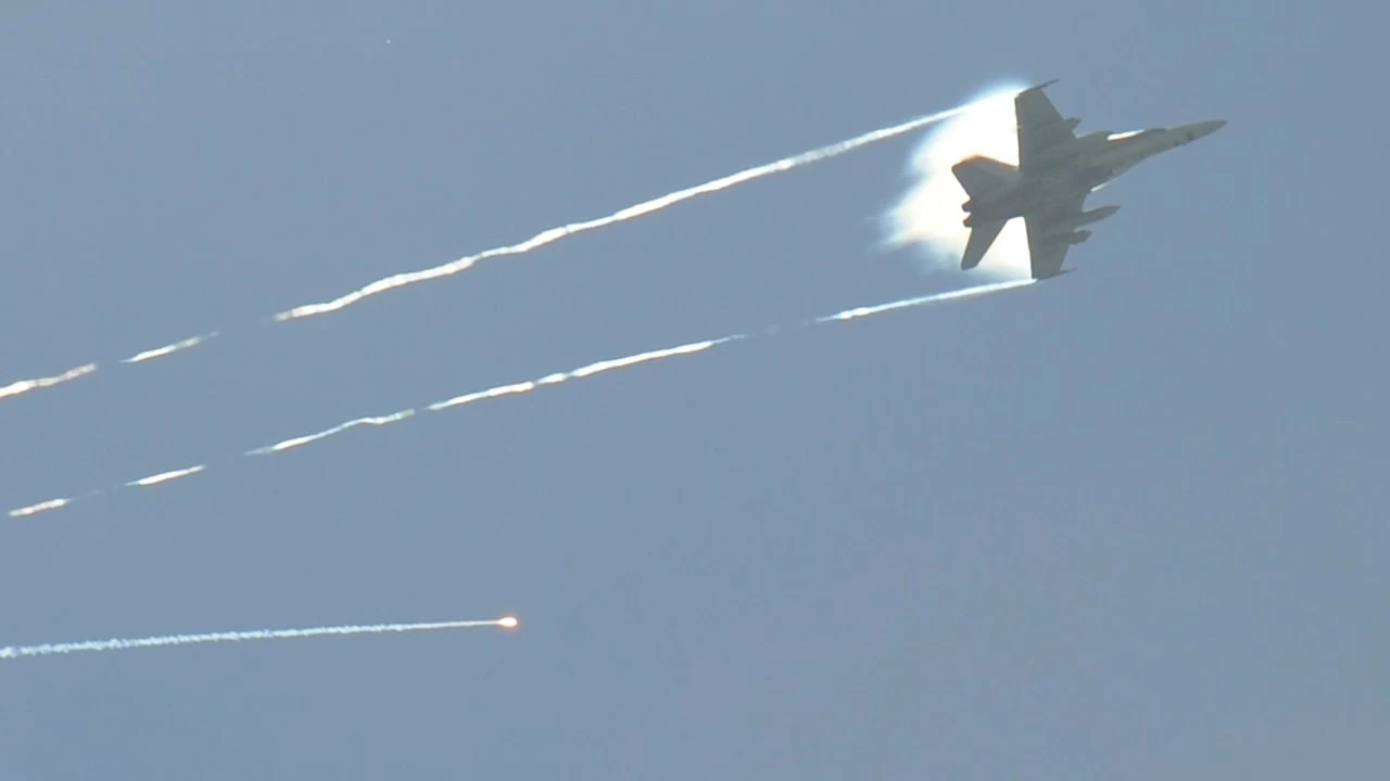 أمريكا تنفي سقوط مقاتلة في إيران وتؤكد تنفيذ 8000 هجوم جوي