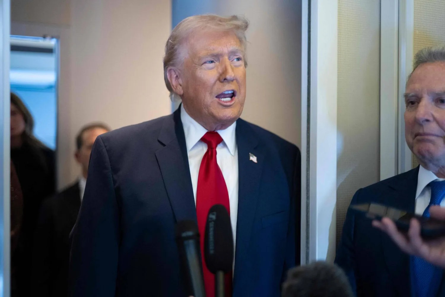 ترمب: أي مرشد تختاره إيران “لن يبقى طويلاً” دون موافقتي