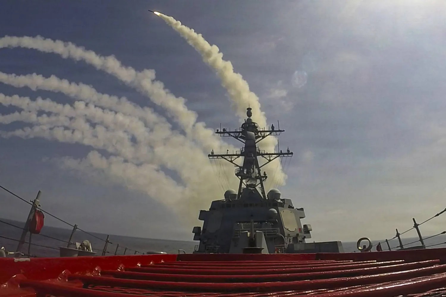 الحرب تكلّف البنتاغون 891 مليون دولار يومياً... وترمب يضغط على شركات الدفاع لزيادة إنتاج العتاد العسكري