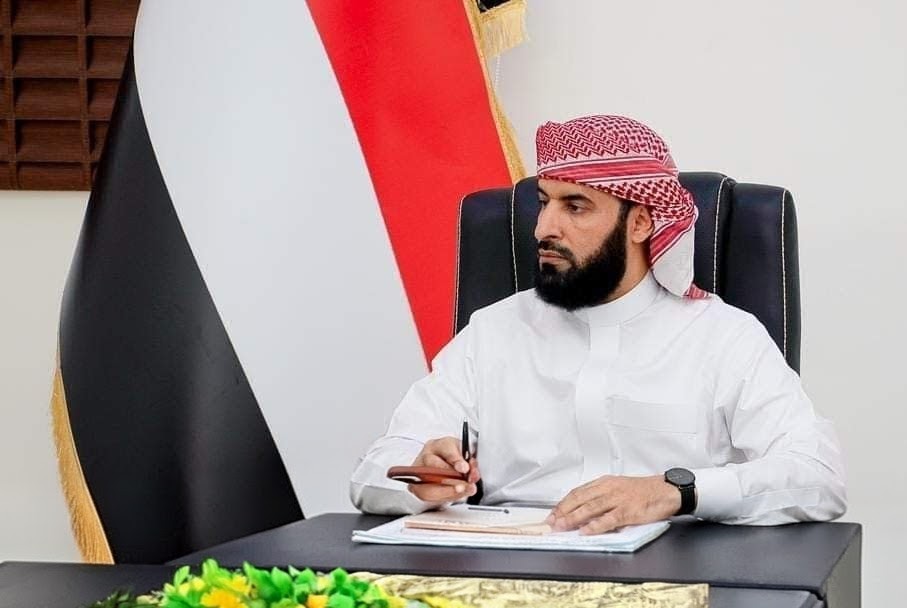 بعد ساعات من قرار تعيينه محافظاً.. مختار الرباش يوجه رسالة لأبناء أبين... ماذا قال؟