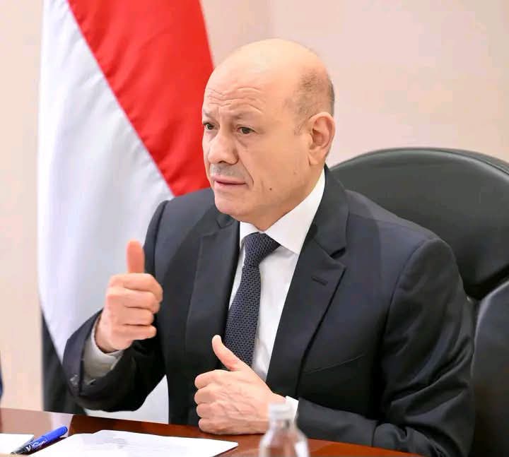 رئيس مجلس القيادة: مرحلة الاعتداء بلا كلفة انتهت وعلى المجتمع الدولي دعم الحكومة لإنهاء التهديد