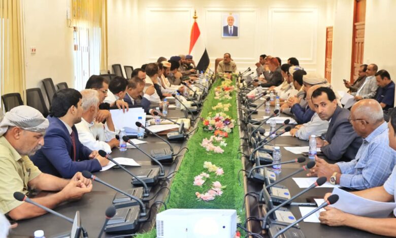 سُلطات مأرب: لن نتهاون مع أي ممارسات تستهدف الأمن ومصالح المواطنين