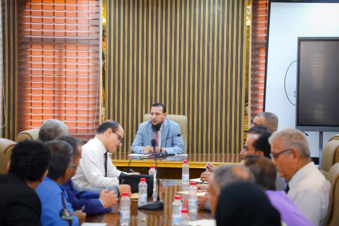 برئاسة المحافظ شيخ.. المكتب التنفيذي بالعاصمة عدن يقف على أزمة الكهرباء ويستعرض عدداً من الحلول