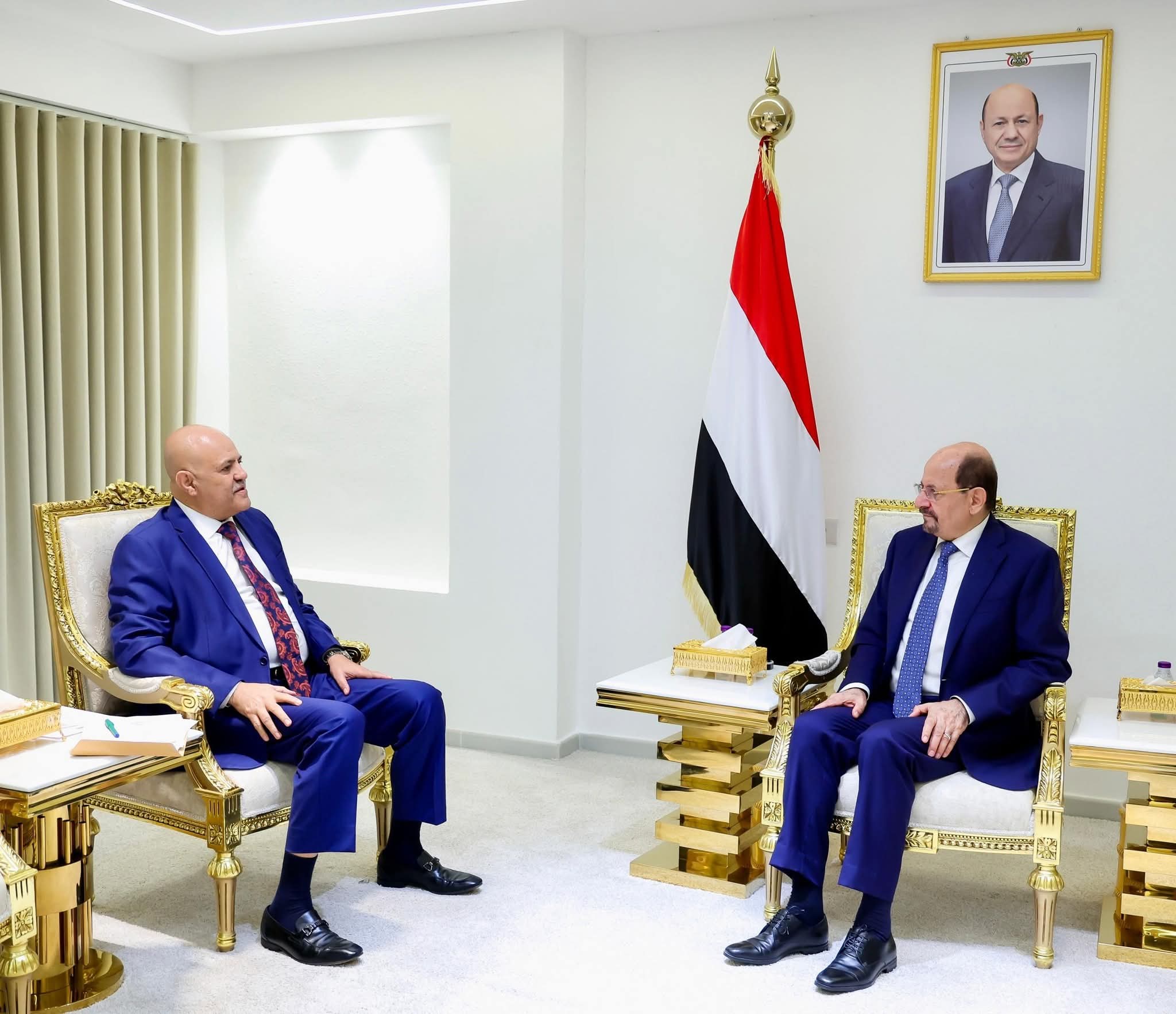 الزنداني يوجّه بمعالجة أضرار السيول في محافظة تعز ويؤكد على تقديم المساعدات للمتضررين