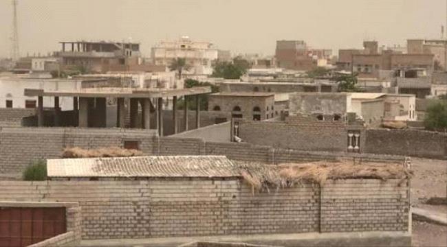 حالة هلع وخوف بين السكان.. قصف حوثي يستهدف خزان مياه ومنازل سكنية جنوب الحديدة