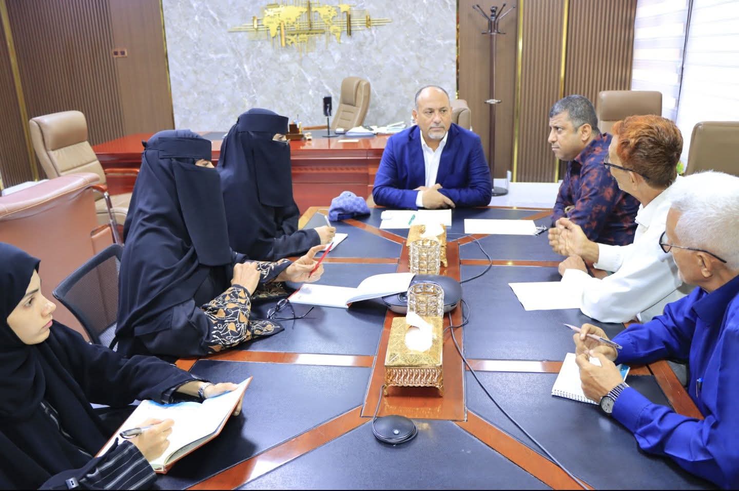 نائب وزير الصناعة يؤكد استقرار الأسواق وتوفر السلع الغذائية