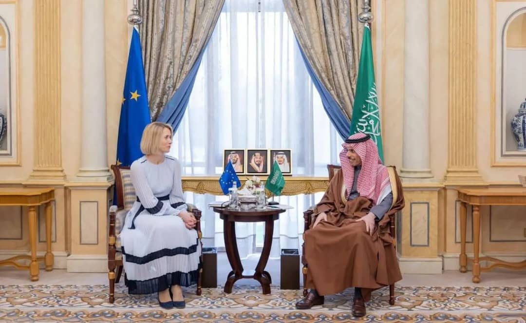 مباحثات سعودية إقليمية ودولية ترحب بجهود تحقيق الأمن والاستقرار