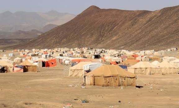 جراء تمرد الانتقالي.. تقرير أممي يكشف نزوح 1,228 أسرة من حضرموت إلى مأرب