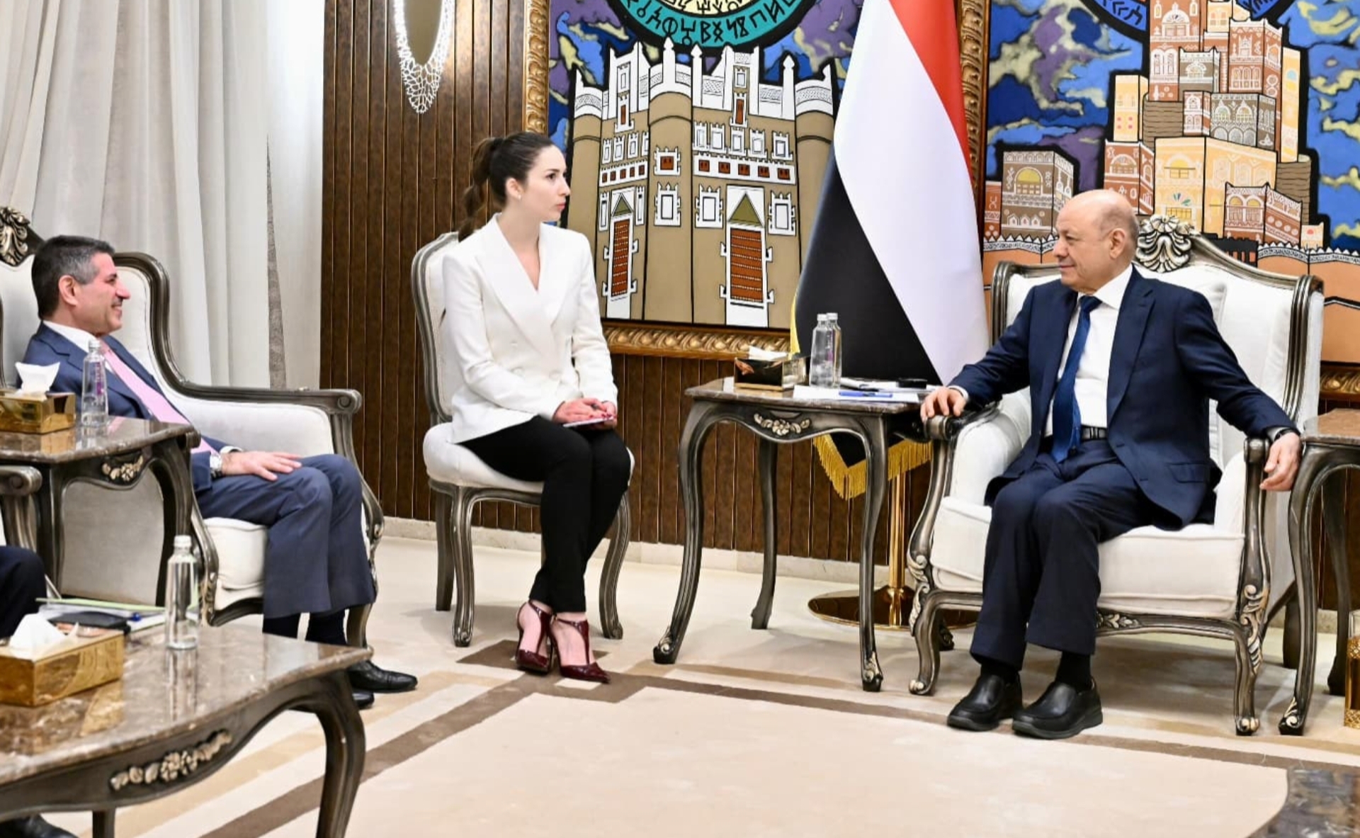العليمي: الرهان على اعتدال إيران يقود إلى مزيد من الفوضى