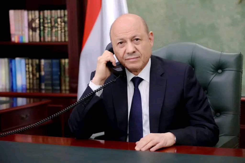 رئيس مجلس القيادة يطلع من الخنبشي على الأوضاع في محافظة حضرموت