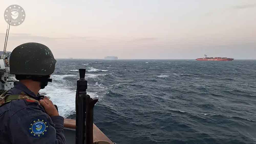 “أسبيدس” تؤمن مرور دفعة ثالثة من السفن التجارية في البحر الأحمر