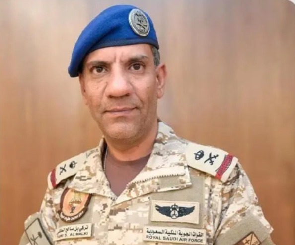 تحالف دعم الشرعية: عيدروس الزبيدي وآخرون هربوا ليلًا عبر واسطة بحرية باتجاه إقليم أرض الصومال